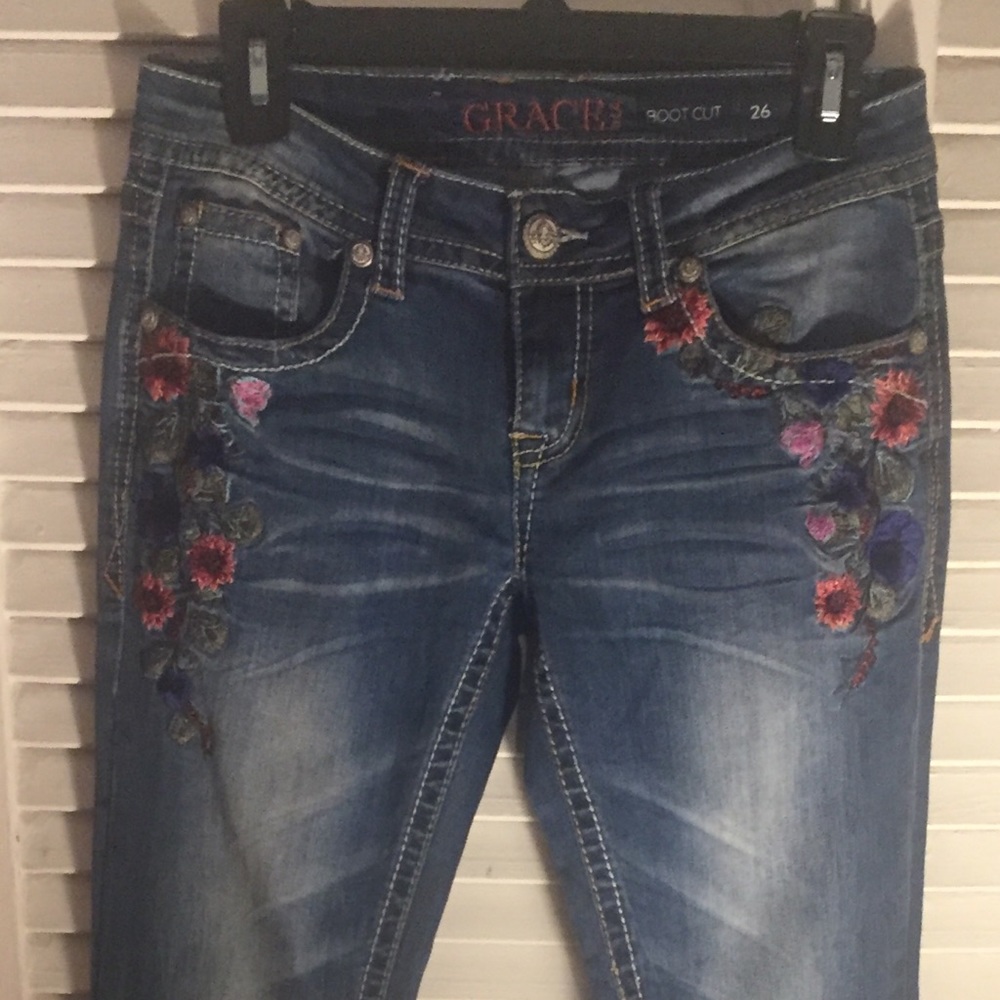 ♦️SOLD♦️💜”Grace in LA” Floral Jeans